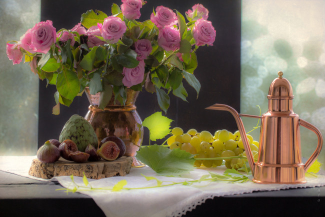 Обои картинки фото еда, натюрморт, инжир, виноград