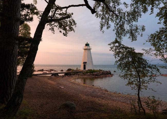 Обои картинки фото природа, маяки, море, швеция, карлсборг, закат, маяк