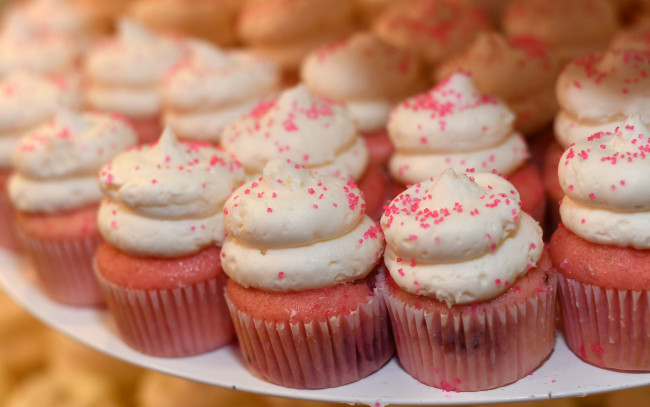 Обои картинки фото еда, пирожные,  кексы,  печенье, капкейк, кекс, крем