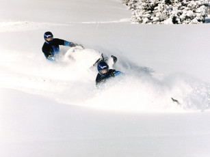 Картинка мотоциклы снегоходы