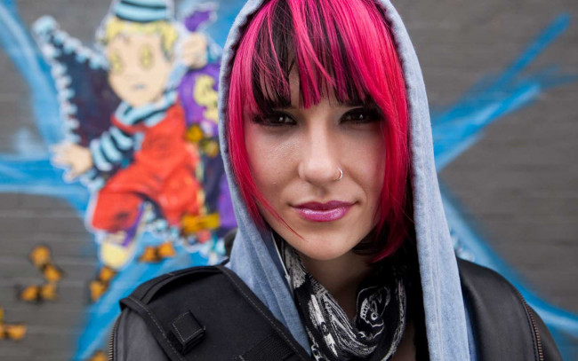 Обои картинки фото slide, кино, фильмы, adele, perovic