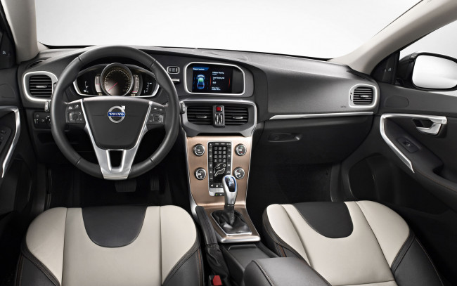 Обои картинки фото автомобили, спидометры, торпедо, volvo