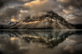 Картинка природа реки озера горы сумрак тучи озеро