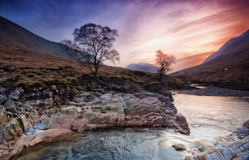 Картинка природа реки озера деревья зарево камни тучи река горы