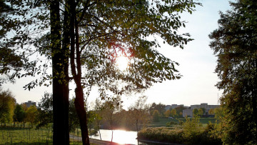 Картинка природа восходы закаты река город закат