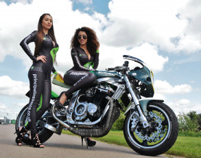 Картинка мотоциклы мото+с+девушкой девица байк