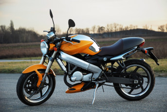 Картинка мотоциклы cagiva