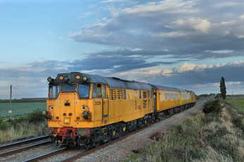 Картинка техника поезда рельсы локомотив состав