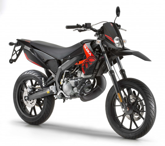 Обои картинки фото мотоциклы, gilera