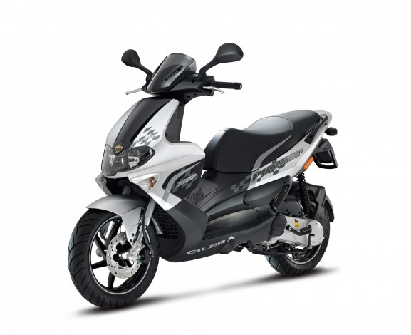 Обои картинки фото мотоциклы, gilera