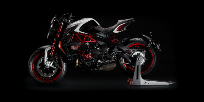 Обои картинки фото мотоциклы, mv agusta, mv, agusta