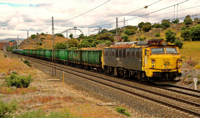 Обои картинки фото техника, поезда, рельсы, локомотив, состав