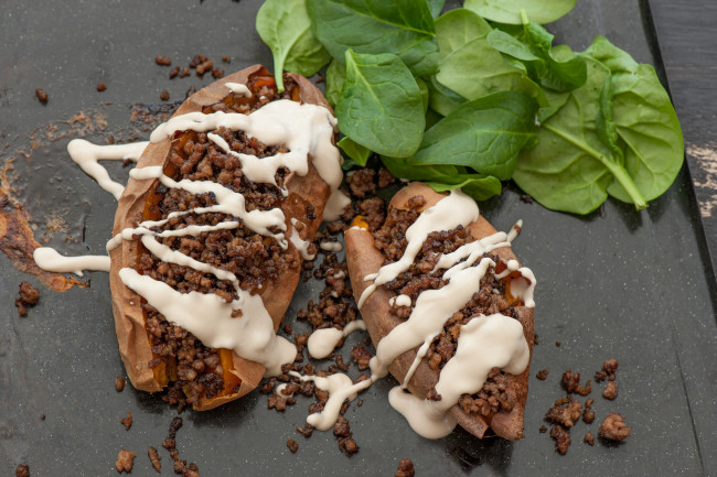 Обои картинки фото еда, мясные блюда, зелень, мясо