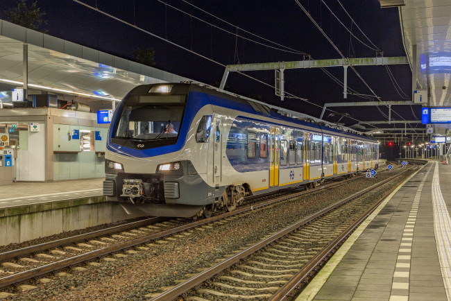 Обои картинки фото техника, поезда, состав, локомотив