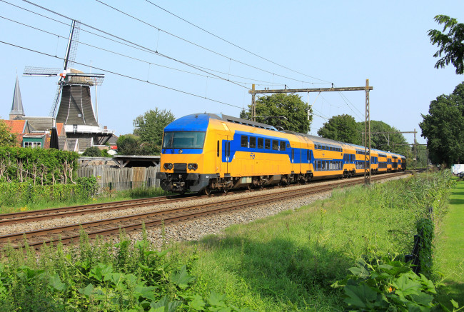 Обои картинки фото техника, поезда, локомотив, состав