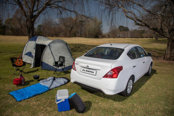 Картинка автомобили nissan datsun