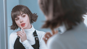 Картинка девушки саша+холланд+ shirogane+sama зеркало отражение