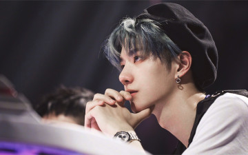 Картинка мужчины wang+yi+bo ван ибо wang yi bo