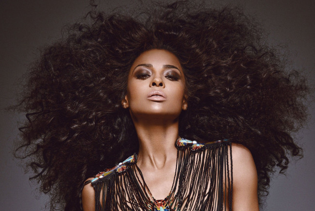 Обои картинки фото ciara princess harris, музыка, ciara, princess, harris, лицо, портрет, девушка, модель, певица, актриса, мулатка, красавица, красотка, брюнетка, причёска, стройная, сексуальная, взгляд, поза, макияж, темнокожая