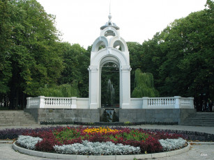 Картинка города фонтаны