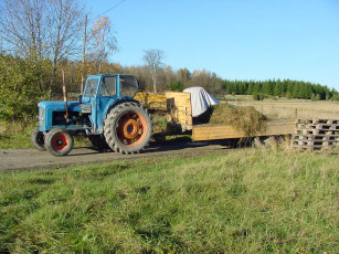 Картинка техника тракторы