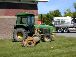 Картинка техника тракторы