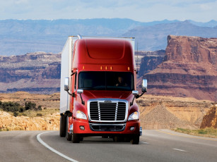 Картинка автомобили freightliner