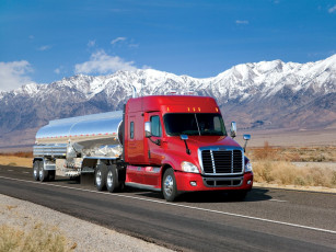 Картинка автомобили freightliner