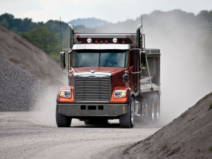 Картинка автомобили freightliner