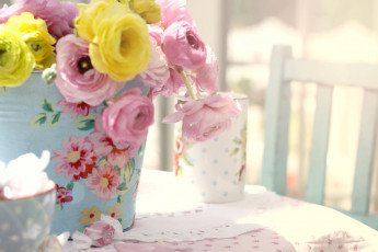 Картинка цветы ранункулюс азиатский лютик ваза нежность