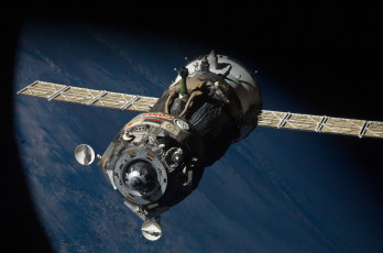 Картинка космос космические корабли станции мкс