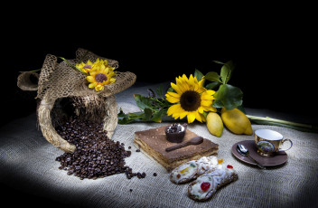 Картинка еда натюрморт cannoli dessert cream кофе торт лимон подсолнух чашка sunflowers cup cake bag coffee beans flowers