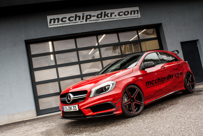 Обои картинки фото 2013  mercedes-benz a45 amg, автомобили, mercedes-benz, тюнинг