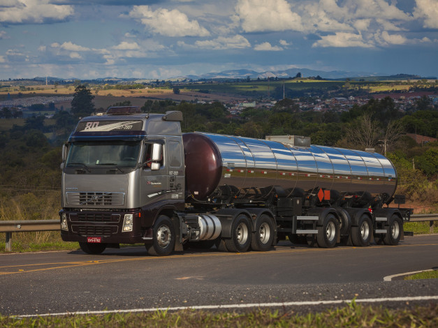 Обои картинки фото автомобили, volvo trucks, 550, uk-spec, volvo, fh16