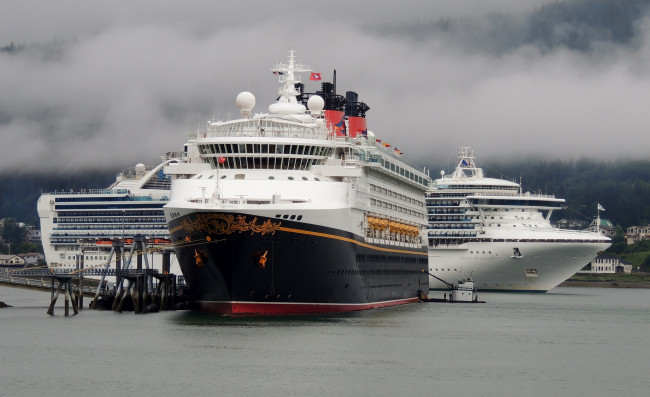 Обои картинки фото disney wonder, корабли, лайнеры, круизный, лайнер