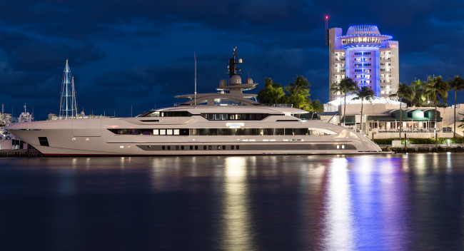 Обои картинки фото galactica super nova yacht, корабли, Яхты, суперяхта