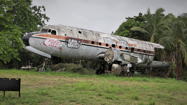 Обои картинки фото авиация, памятники авиационных изделий, junky, plane
