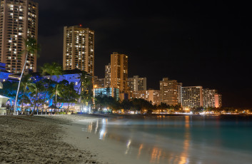 Картинка waikiki+at+night +honolulu города -+огни+ночного+города простор