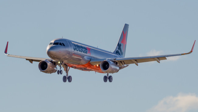 Обои картинки фото a320, авиация, пассажирские самолёты, авиалайнер