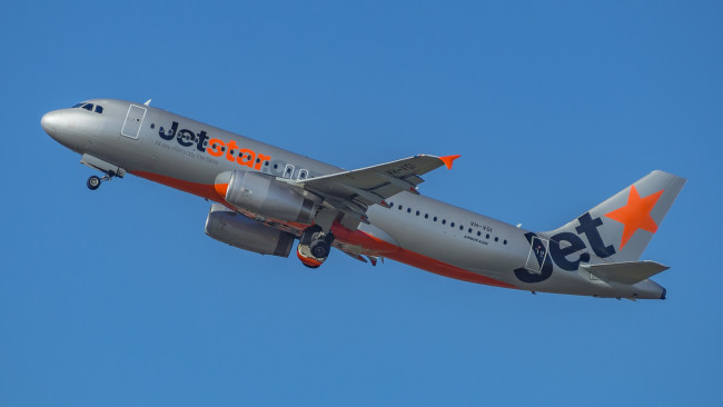 Обои картинки фото a320, авиация, пассажирские самолёты, авиалайнер