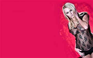 Картинка девушки hanna+hilton шорты топ блондинка