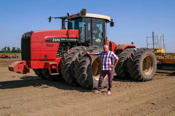 Картинка техника тракторы rsm 2375 versatile универсально-пропашный колесный трактор