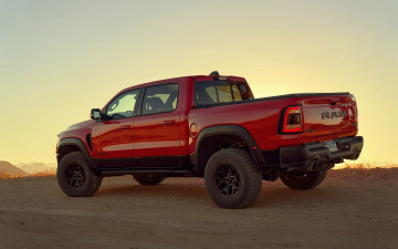 Картинка автомобили jeep 2021 ram 1500 trx 4k вид сзади экстерьер пикап тюнинг новый красный американские