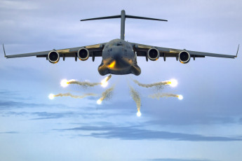 Картинка авиация военно-транспортные+самолёты author oreskis boeing c17 globemaster3 deploying flares