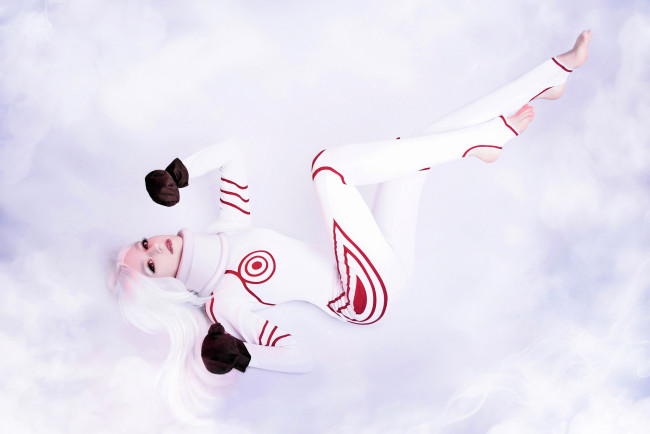 Обои картинки фото девушки, momo, образ, косплей, наряд, костюм, перчатки, снег